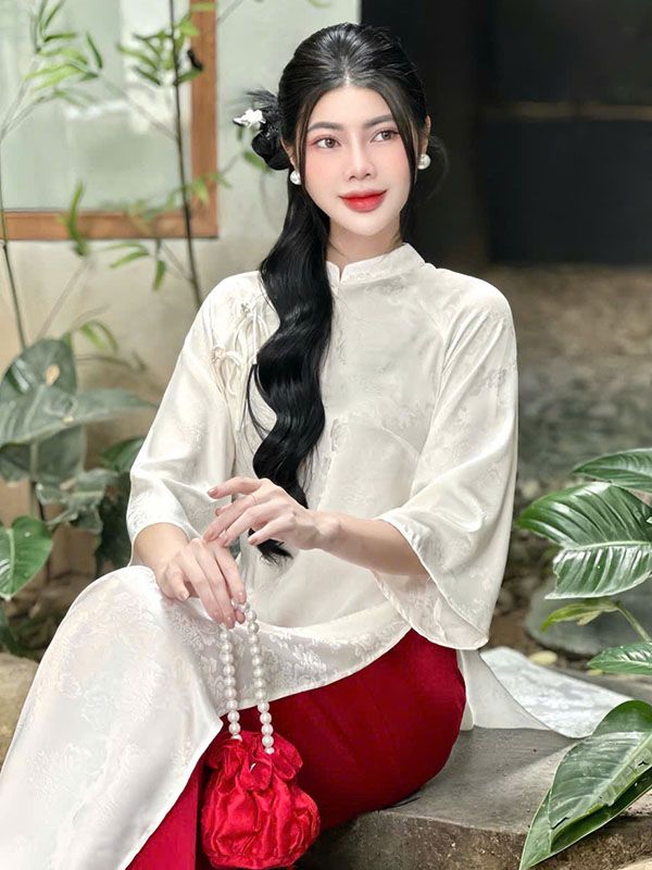 ÁO DÀI DÂU TRẮNG DÁNG SUÔN 