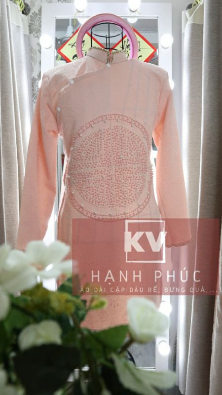 ÁO DÀI RỂ HÔNG GẤM TRÒN